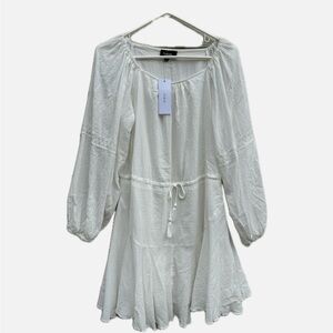 Elegant White Dress with Balloon Sleeves